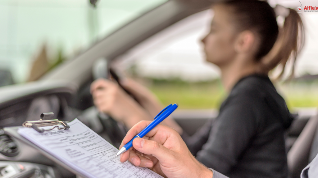 Finding the Perfect Driving School in Brentwood